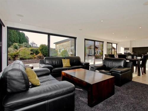 Made On Miro - Ohakune Holiday Home