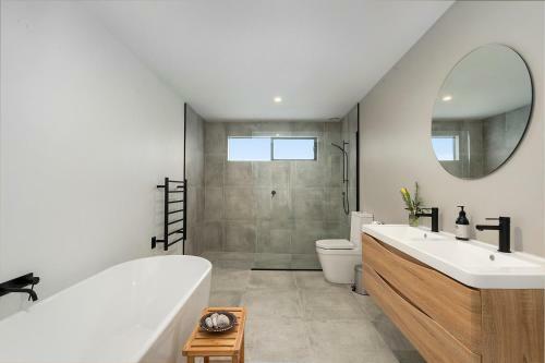 Cedar House - Martinborough Holiday Home