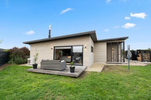 Cedar House - Martinborough Holiday Home