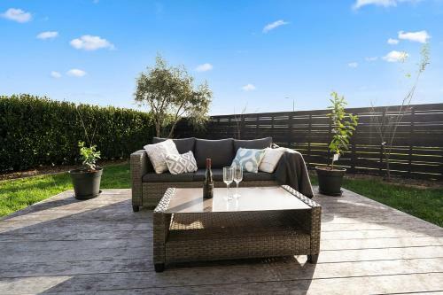 Cedar House - Martinborough Holiday Home