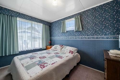 Serengeti On East - Greytown Holiday Home