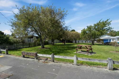 Serengeti On East - Greytown Holiday Home