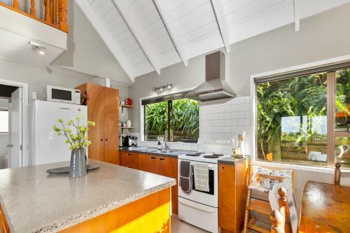 The Cottage - Snells Beach Holiday Home