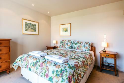 Oneroa Outlook, Waiheke Island