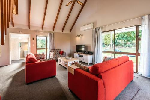 Oneroa Oasis - Waiheke Island Holiday Home