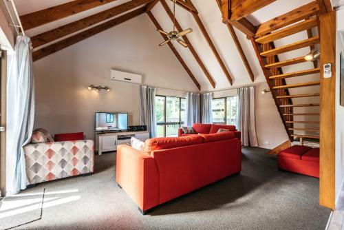 Oneroa Oasis - Waiheke Island Holiday Home