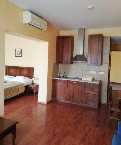 Tri�sz Aparthotel
