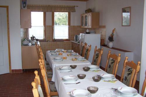 Hostal Also-kuti Vendeghaz