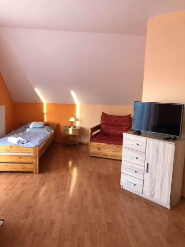 Krist�ly Apartmanh�z