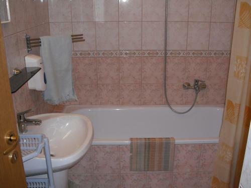 Aba �s Andrea Apartmanok