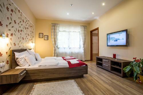 Nyirfa Apartmanh�z