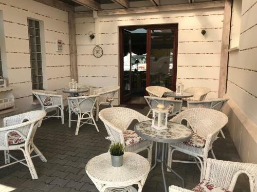 Plat�n Hotel & �tterem