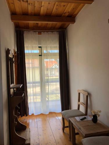 Posada Ginti Panzi� �s �tterem