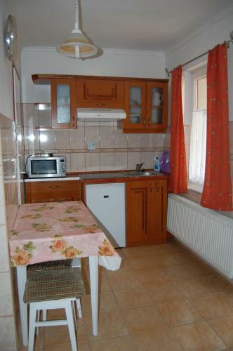 Hostal Z�ch Kl�ra Utcai Apartman