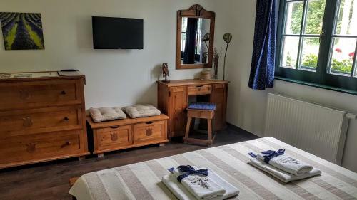 Bed & Breakfast P�los Resort