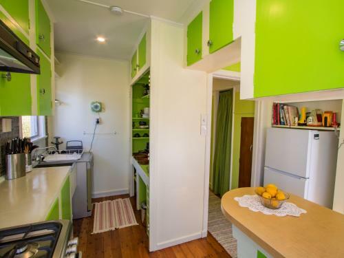 The Greenwood - Motueka Holiday Home