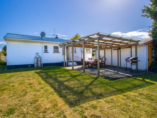 The Greenwood - Motueka Holiday Home