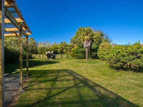 The Greenwood - Motueka Holiday Home