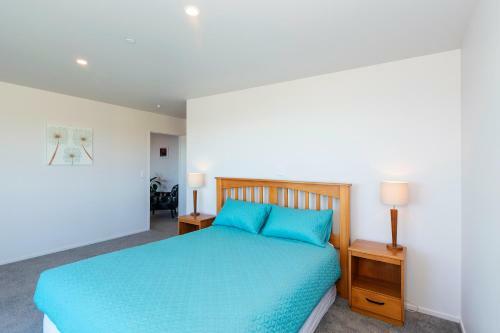 Belvedere - Cable Bay Holiday Home