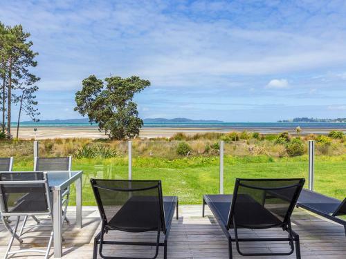 Beachfront Escape - Snells Beach Holiday Home