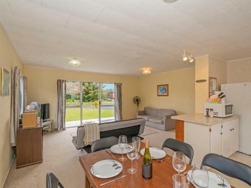 Magic On Margot - Hahei Holiday Home