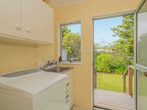 Magic On Margot - Hahei Holiday Home