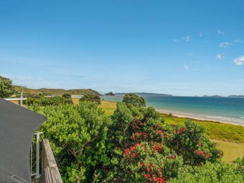 Double The Beach - Opito Bay Holiday Home