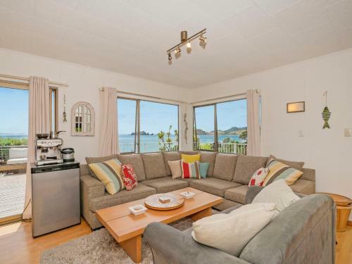 Double The Beach - Opito Bay Holiday Home