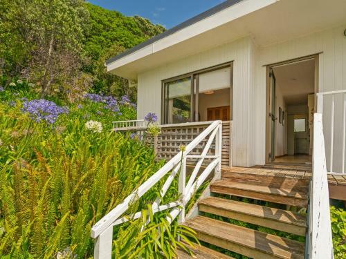 Double The Beach - Opito Bay Holiday Home