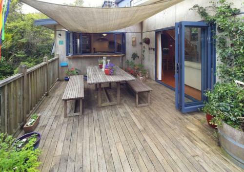 Waiheke Escape