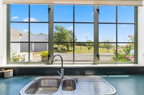 The Cottage - Te Puke Holiday Home