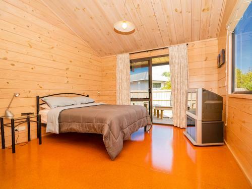 Bryley - Cooks Beach Holiday Home