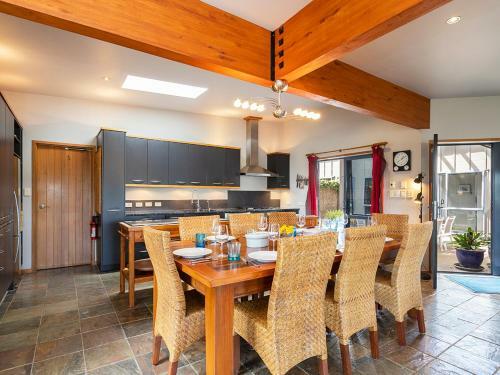 Golden Sands - Omaha Holiday Home