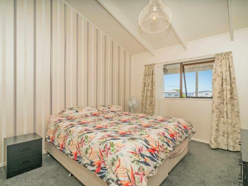 Daze Away - Cooks Beach Holiday Home