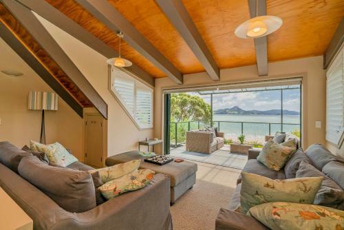 Beachfront Modern Home - Cooks Beach Holiday Home