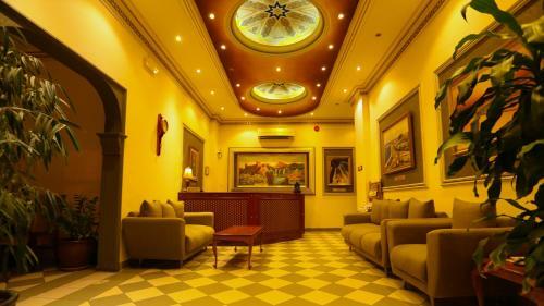 Al Shorouq Hotel Apartments