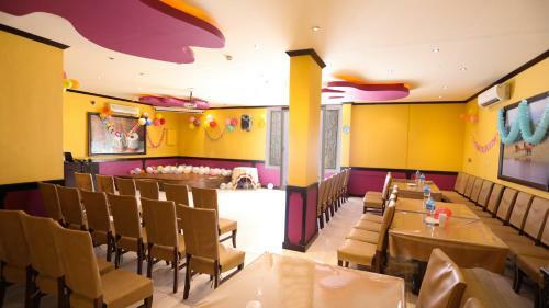 Al Shorouq Hotel Apartments