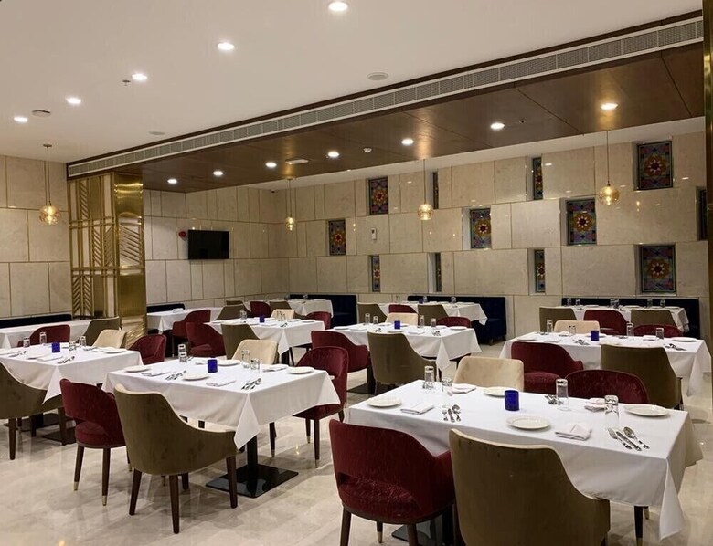 Royal Crown Hotel