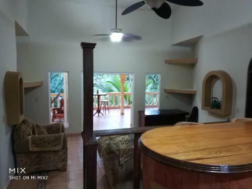 Hostal Mission Villas, Big Creek, Isla Colon, Bocas Del Toro, Panama