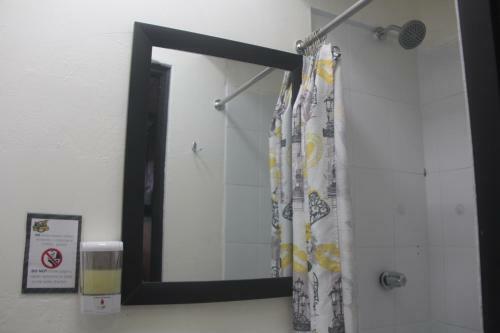 Eden`s Garden Hostel