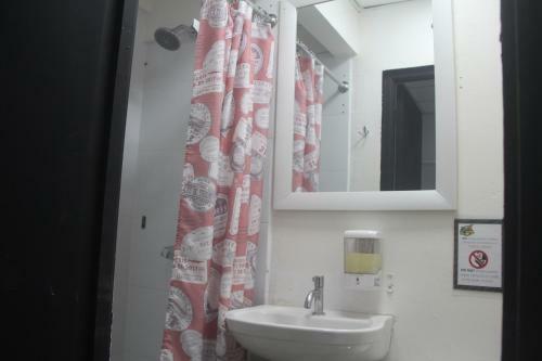 Eden`s Garden Hostel