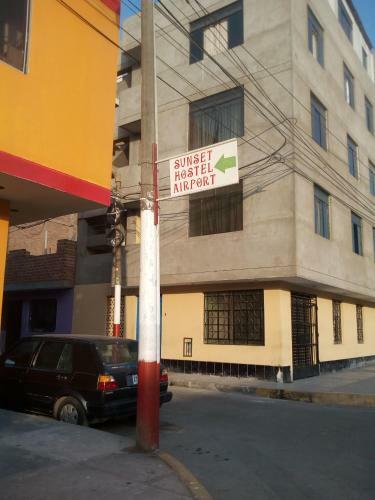 Bed & Breakfast Sunset Hostel Airport
