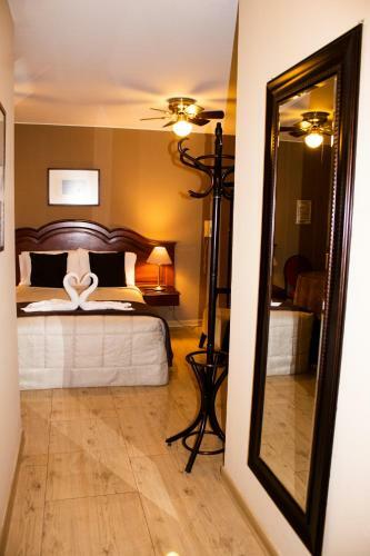 Solis Dies Hotel
