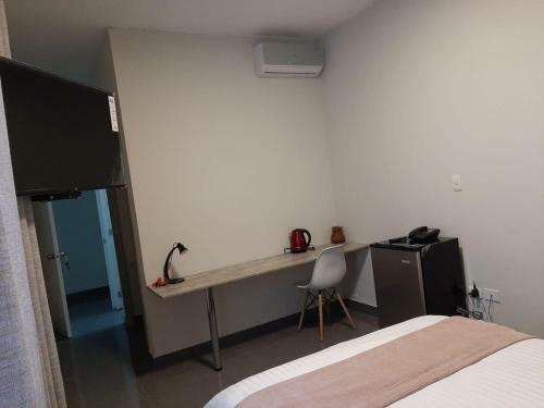 Hostal Low Cost Sm