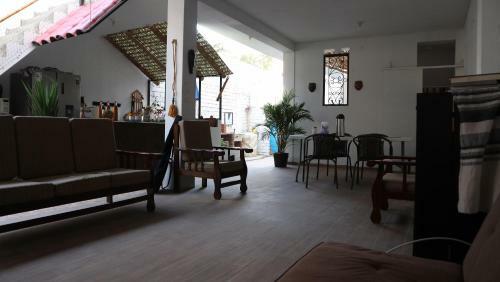 Bed & Breakfast Lunawasi Caf� Hospedaje