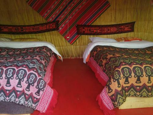 Hotel Urosfood & Titiqaqa Lodge