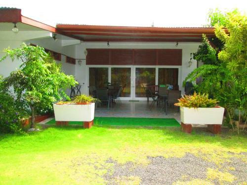 Bed & Breakfast Inaiti Lodge