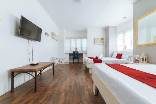 Hotel Reddoorz Plus @ Altaroca Antipolo