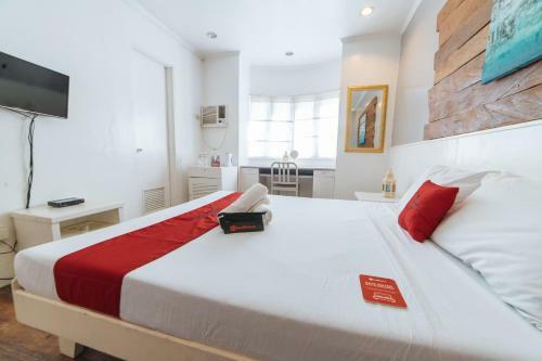 Hotel Reddoorz Plus @ Altaroca Antipolo