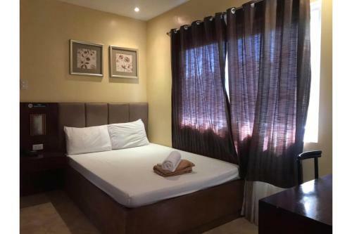 Oyo 762 Laurien Hotel